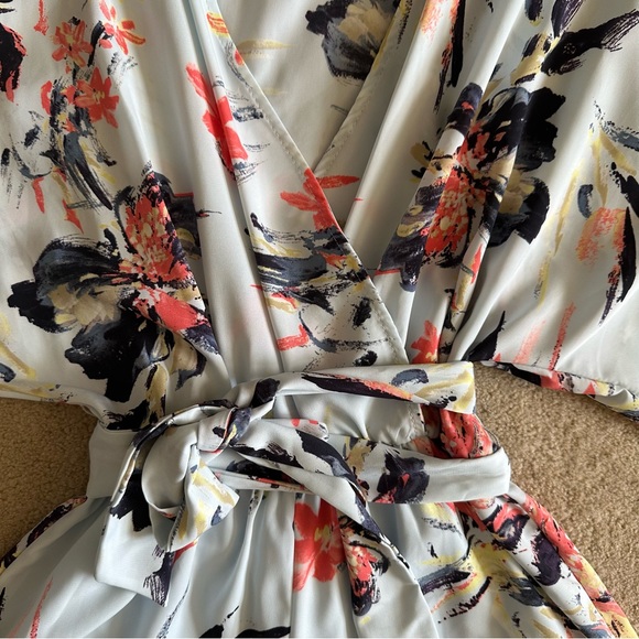 Lulus Paraiso Light Blue Kimono Romper size Small - Picture 4 of 5